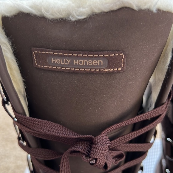 NIB! Helly Hansen SZ 8 coffee bean suede boots with faux fur lining. - Picture 5 of 12
